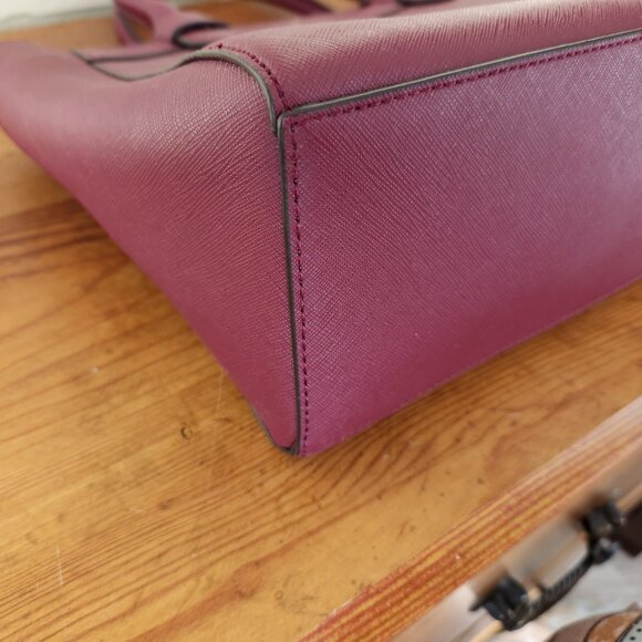 Like New Kate Spade NY Melanie Burgandy Shoulder Bag Purse Medium - Picture 10 of 13